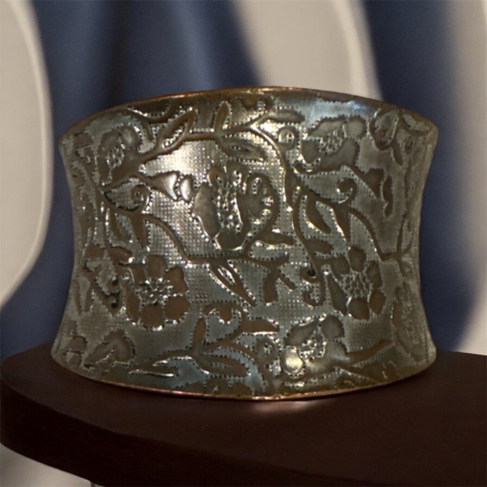 Floral Patterned metal Cuff Bracelet